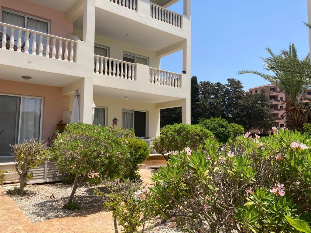 Diana 49 Apartment Paphos Exterior foto
